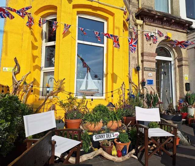 Sunny Dee's Holiday Apartments, from £45.00