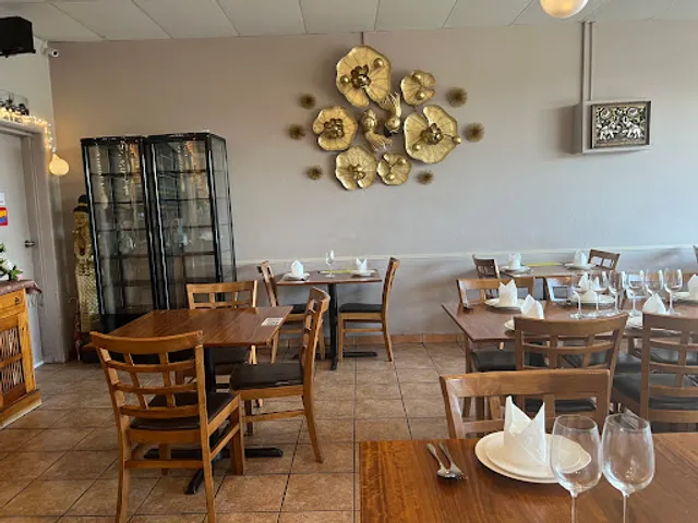 Nakhon Thai Restaurant