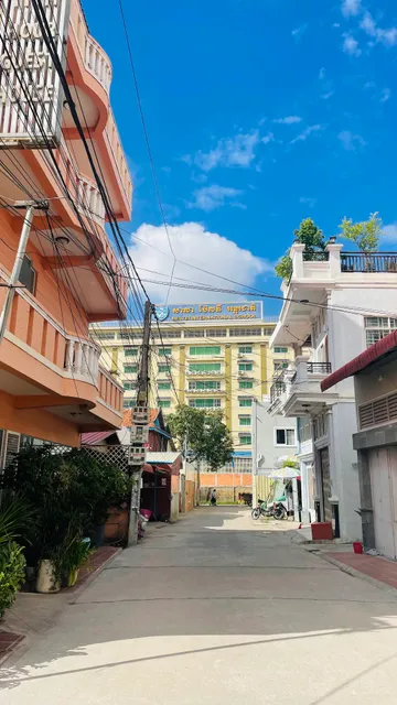 Tith Hour Guesthouse