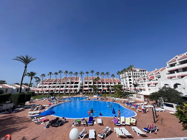 C. C. Parque Santiago 2