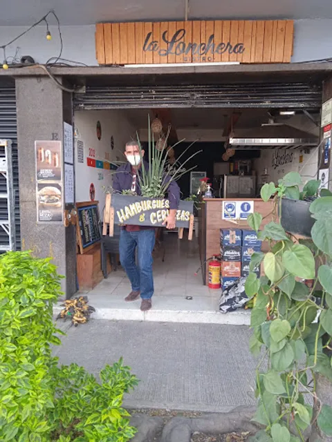 La Lonchera Bistró