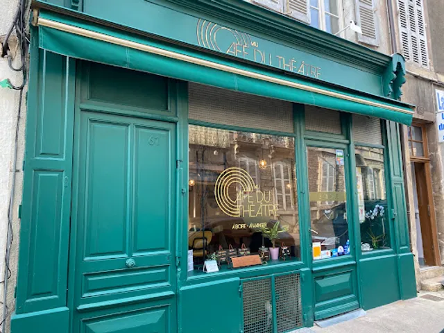 Au Café du Théâtre