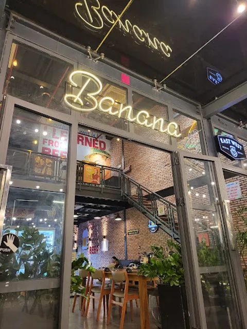 Banana Premium - Craft Beer & Acoustics