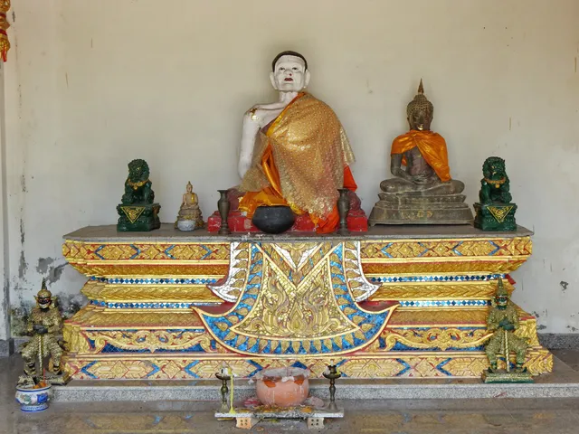 Wat Khao Bo