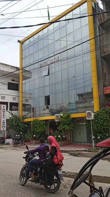 Laxmi Hotel & Restaurent