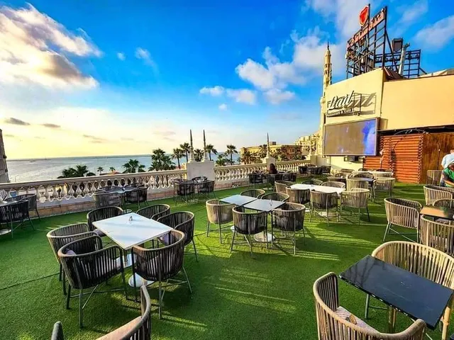 Lail Caffè & Restaurant