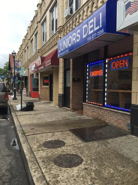 Juniors Deli