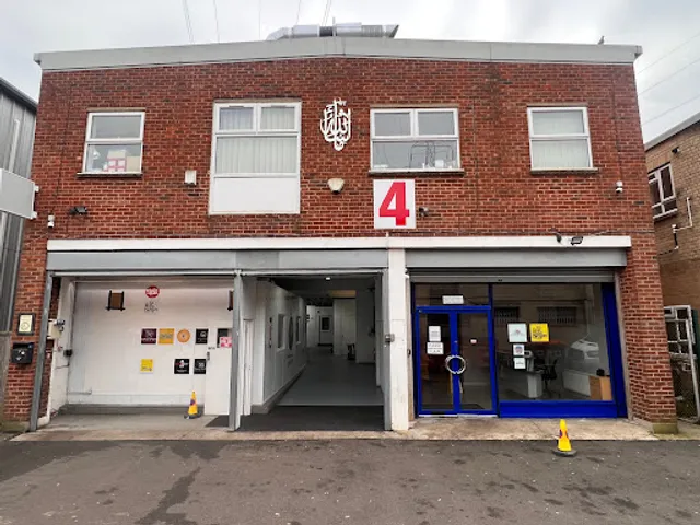 Amigos Burgers & Shakes