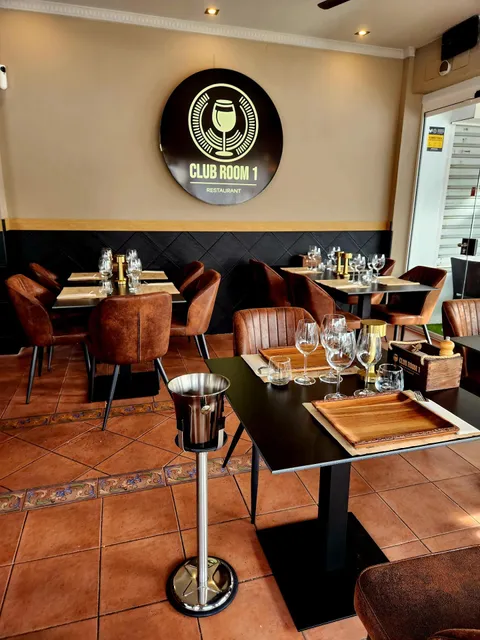 CLUB ROOM RESTAURANT