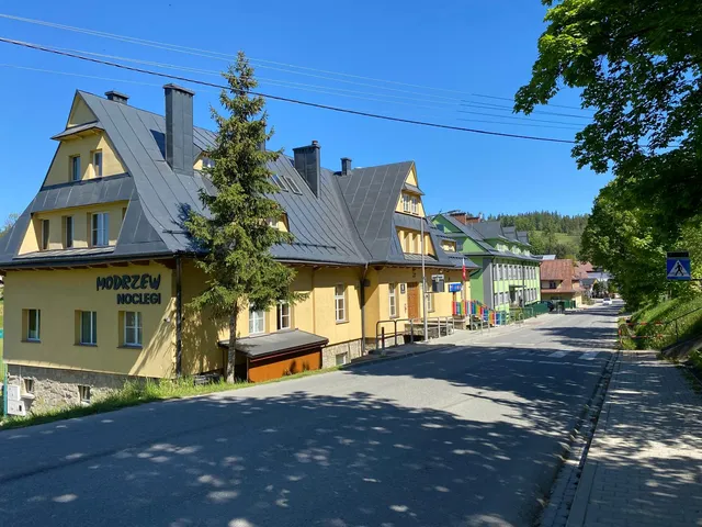 MODRZEW - noclegi w Pyzówce