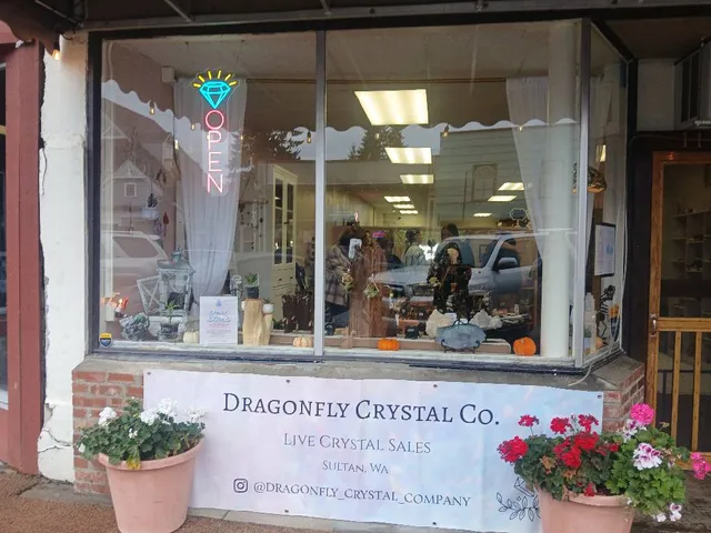 Dragonfly Crystal Company