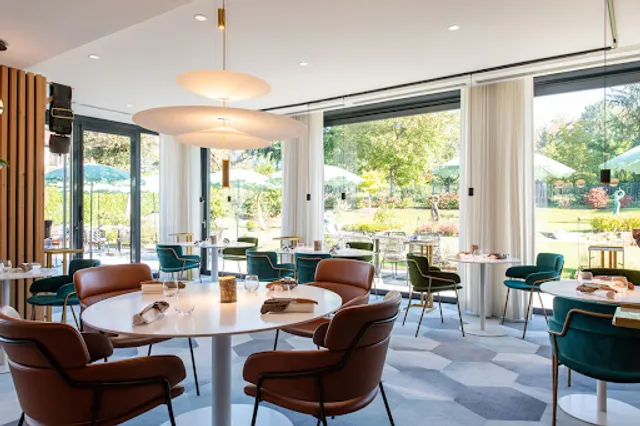 La Cour de l’Abbaye par Vincent Favre Félix