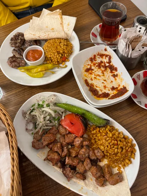 Tarihi Lezzet Köftecisi