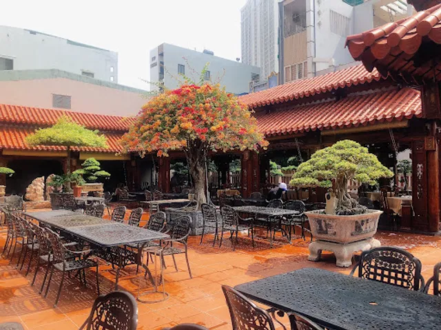 Nhà Hàng Hương Việt