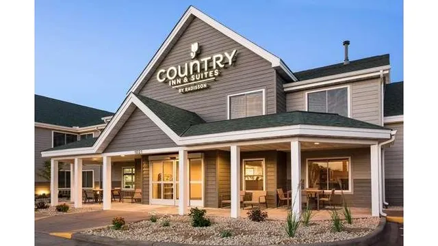 Country Inn & Suites by Radisson, Chippewa Falls, WI