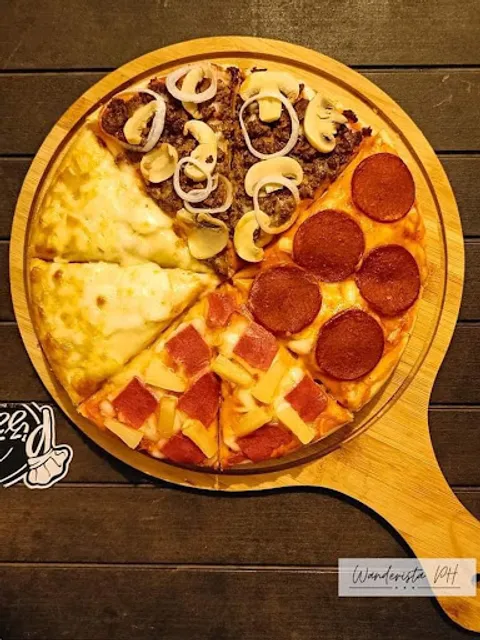 The Pizza Burger - Legazpi City