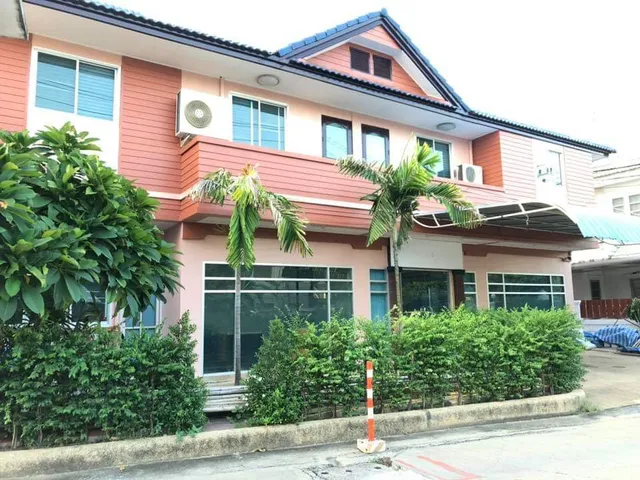 24 Hostel Don Mueang