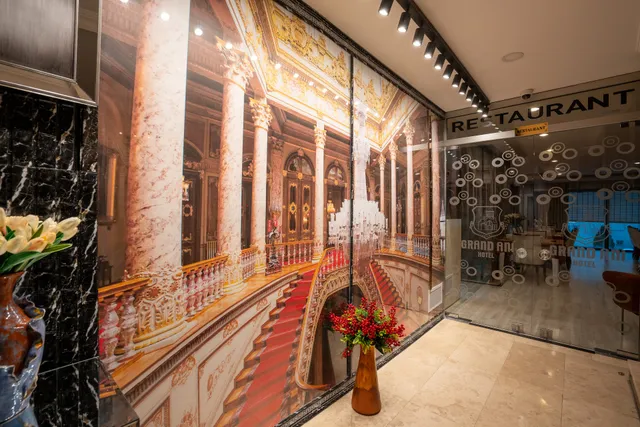 Grand Ani Hotel