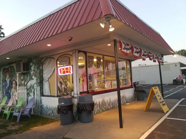 B & R Dairy Bar