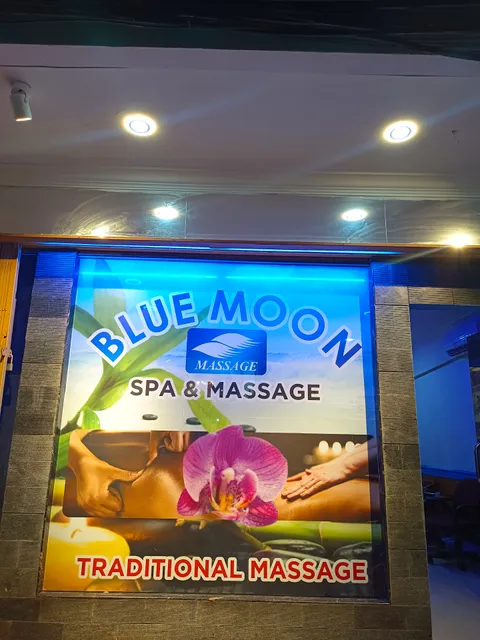 Blue Moon spa