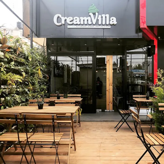 CreamVilla
