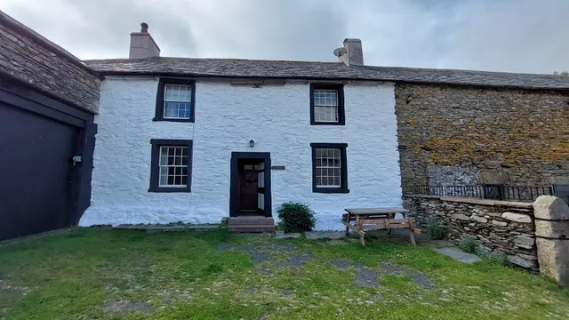 Scales Farm Holiday Cottage