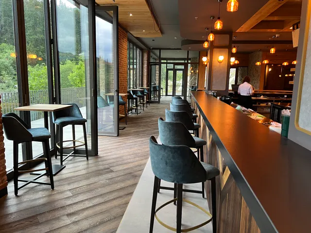 SNOWBEER sport bar, restaurant, bowling (Damian Jasna Hotel Resort & Residencies sro.)