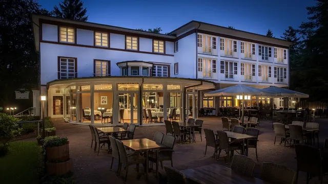 Hotel Waldhalle GmbH Co. KG