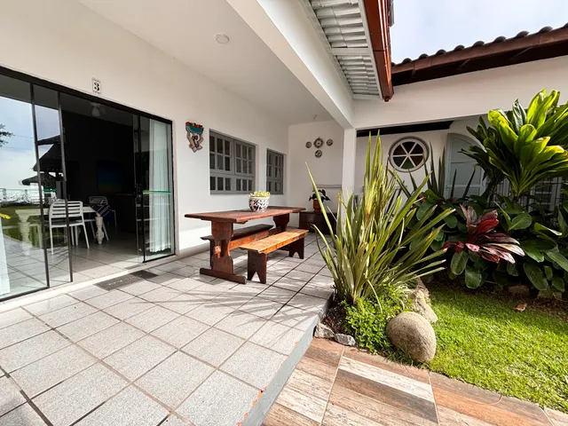 Light Beach Residence