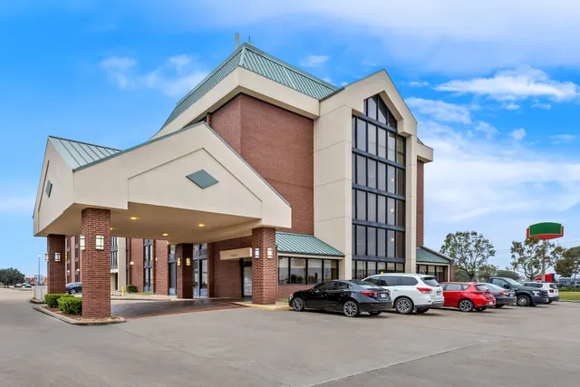 Sonesta Essential Houston Hobby Airport