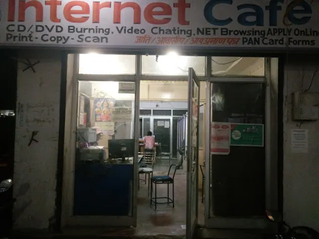DigiGraphics Internet Cafe