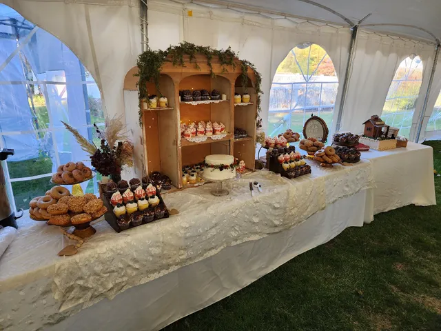 Shawna Rae's Sweet Treats & Fresh Eats