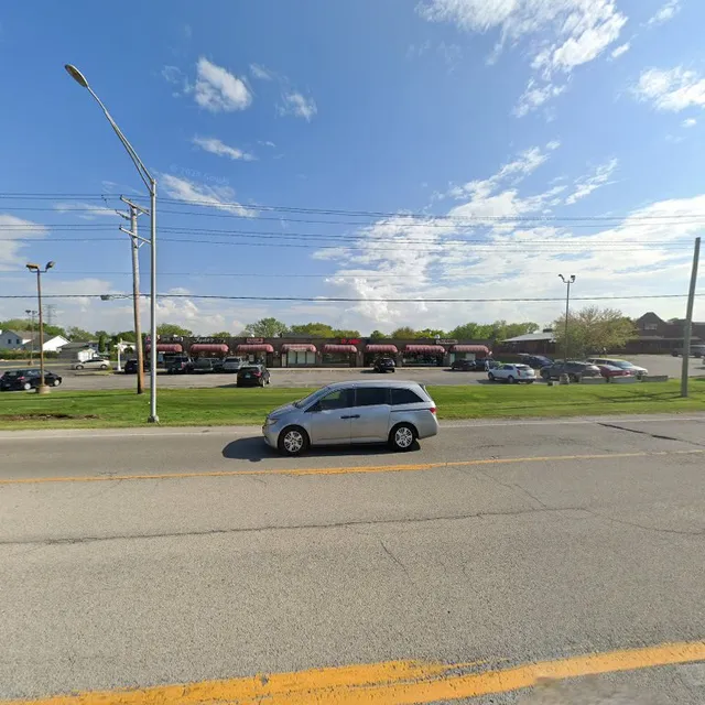 Lincolnshire Commons Shopping Center