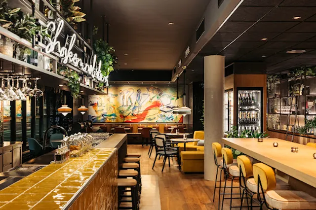 Seven Botanicals Bar & Kitchen