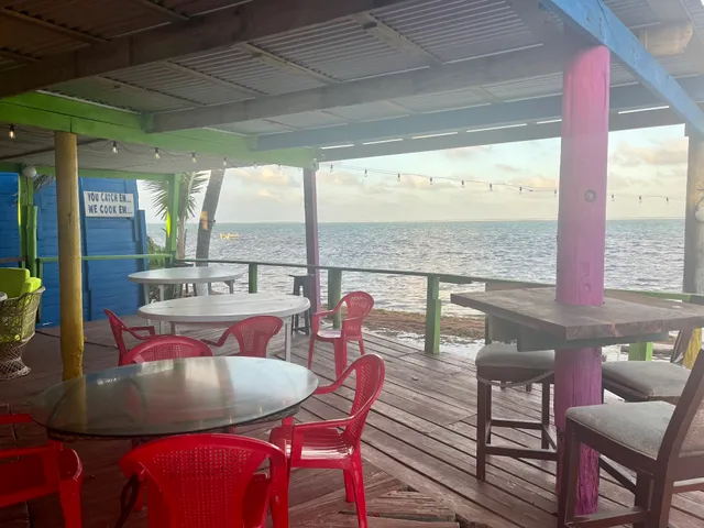 SunDeck Restaurant and Bar