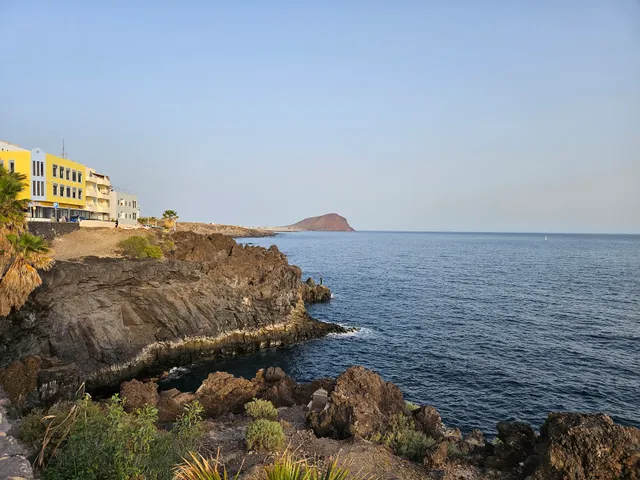 Los Abrigos Ocean View Apartments