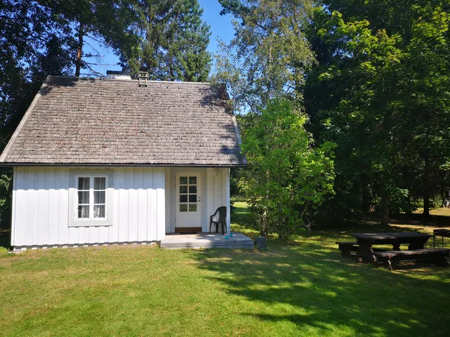 Mändjala Cottages