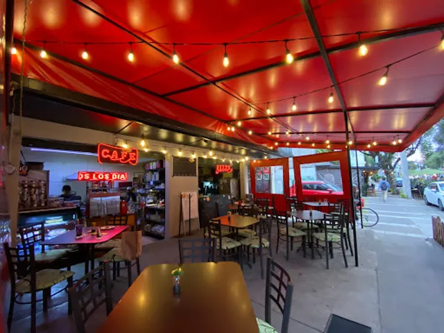 Café y pizzas El Chal