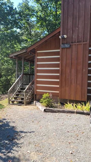 B's Nest Cabin