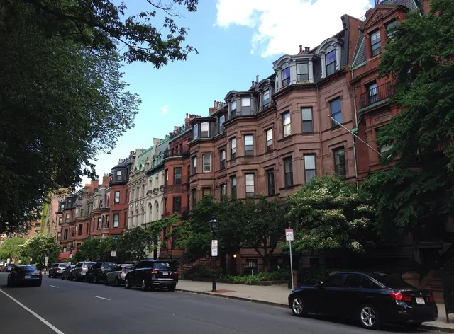 463 Beacon Street Guest House