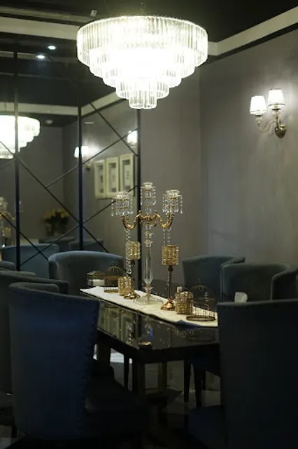 Higa Asian Eatery - Kupang Baru