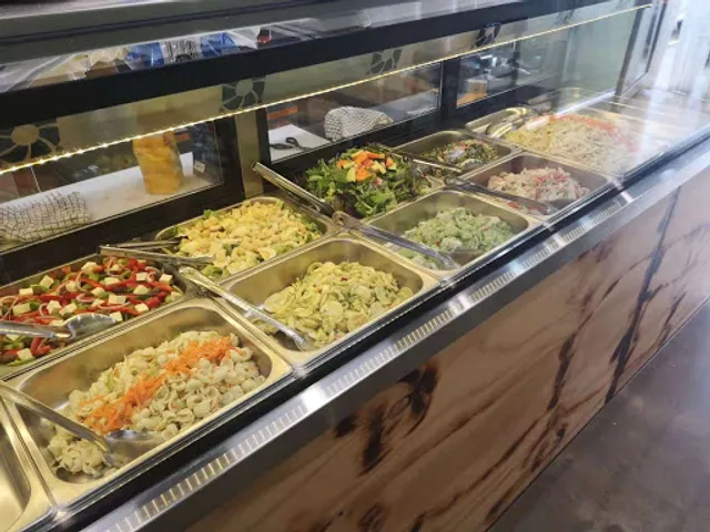 Knoxfield chicken Bar (kebabs and HSP)