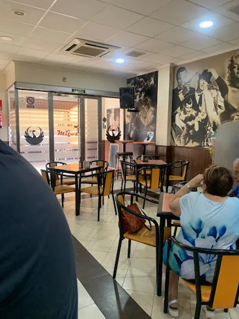 Café Bar Mitos