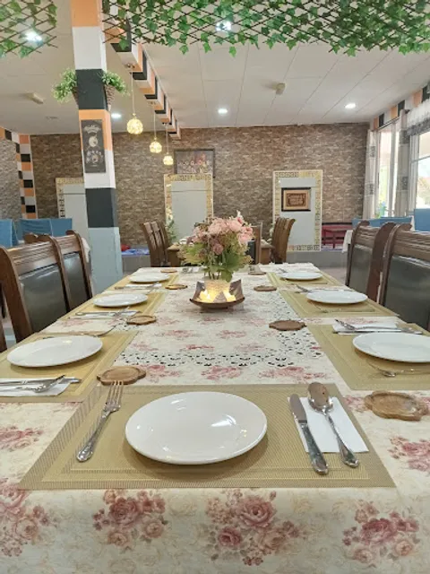 Delhi Palace Restaurant