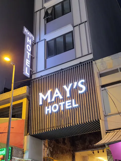 May'S hotel