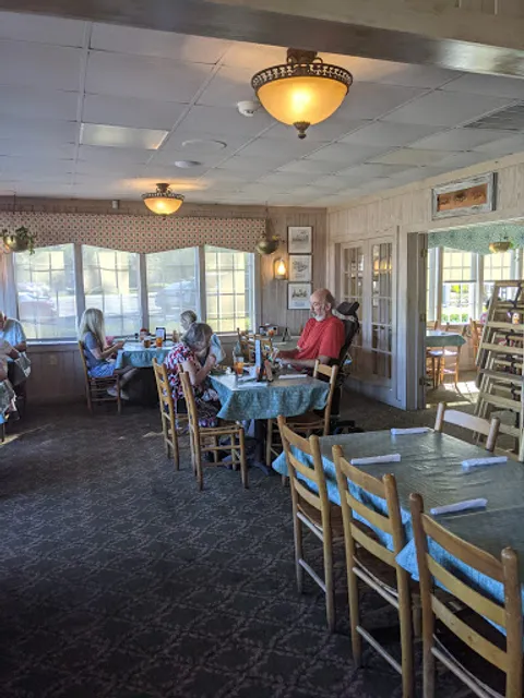 Lee's Inlet Kitchen