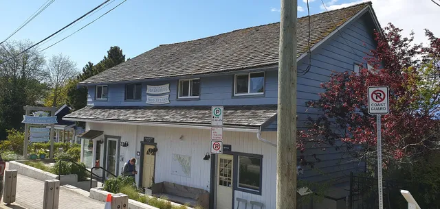 Tofino Paddler's Inn