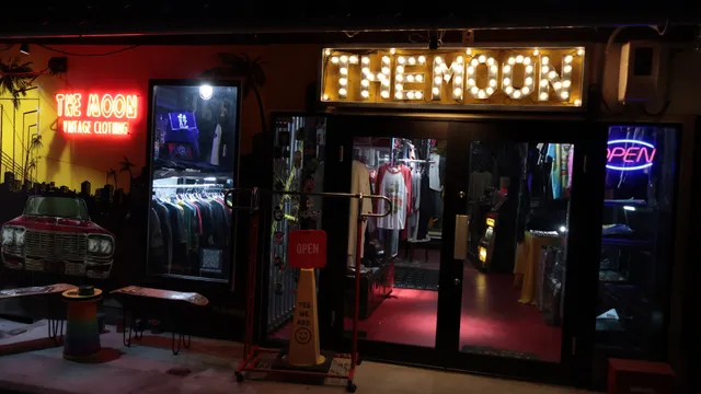古着屋The Moon
