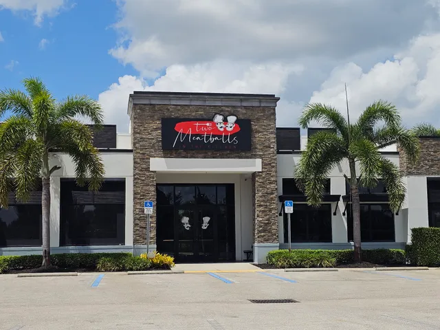 Two Meatballs in the Kitchen - Naples