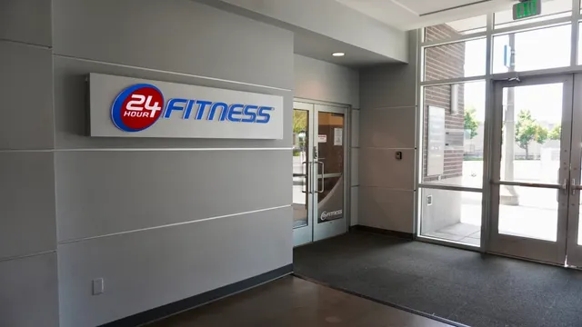 24 Hour Fitness